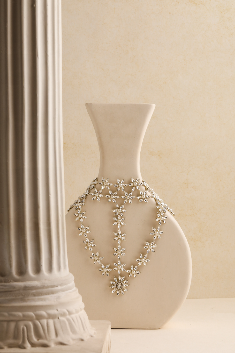 Collar Queen