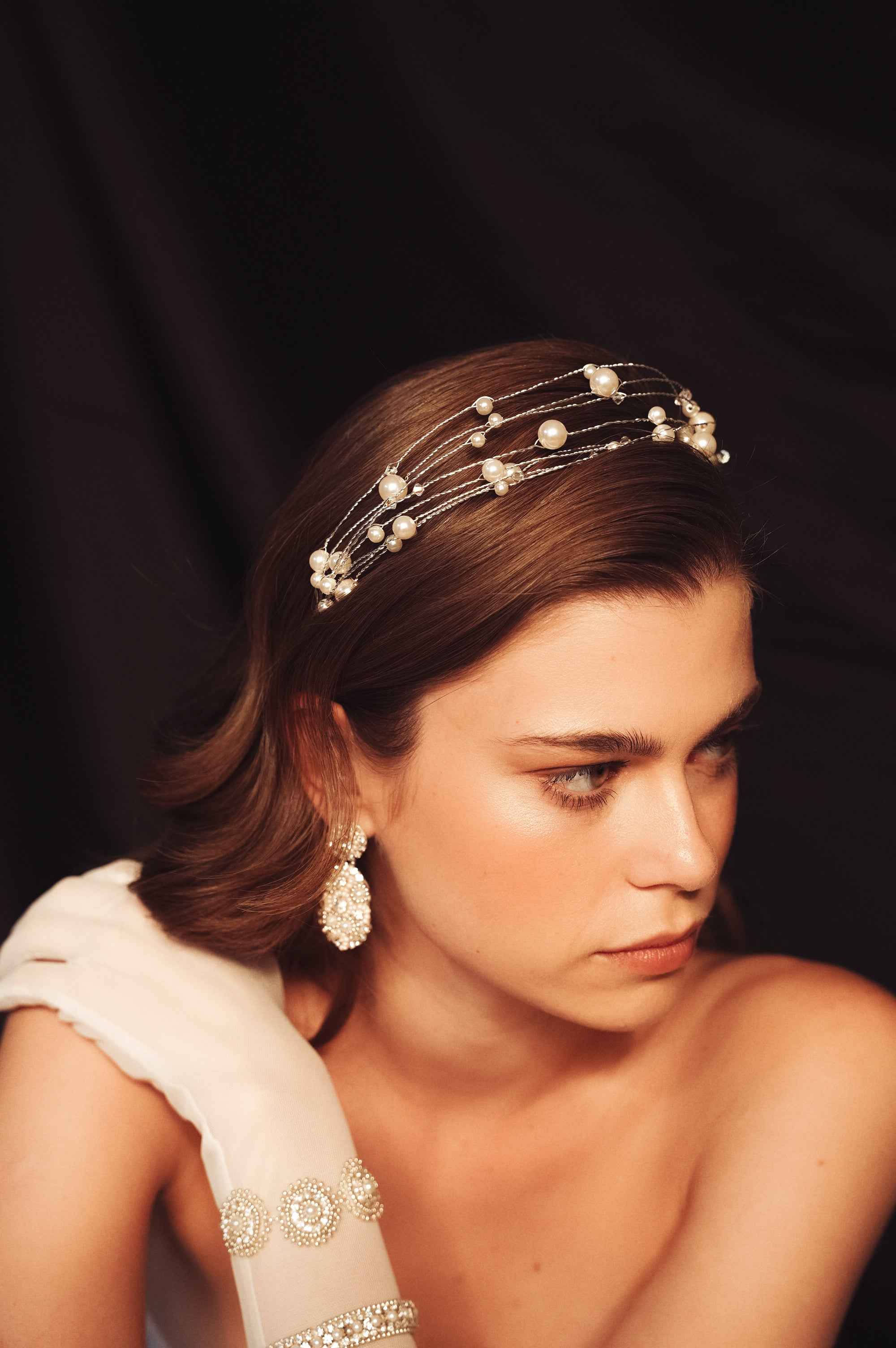Tiara Atara - ZAWADZKY